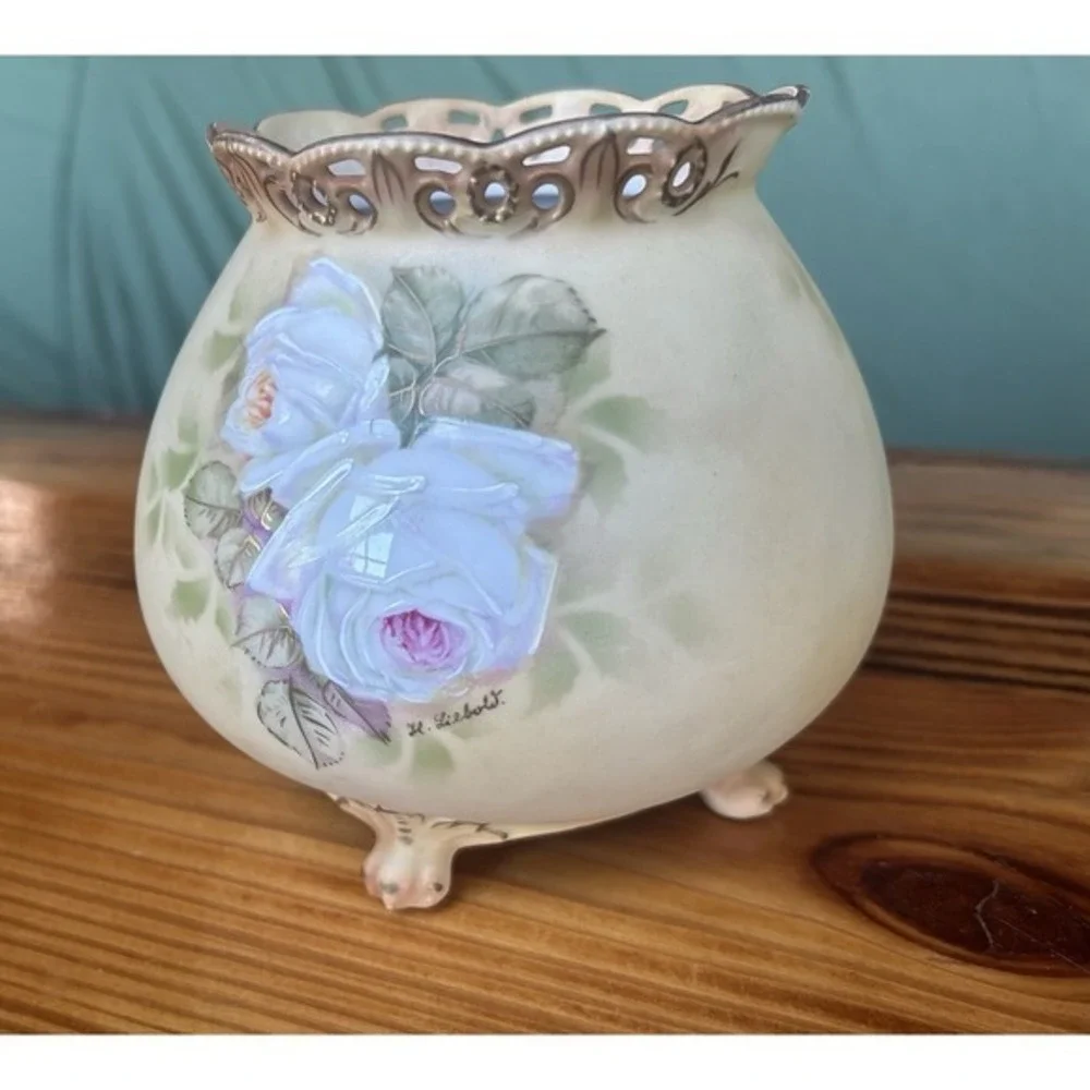 Antique Royal Bayreuth Hand Painted Ivory Artist H Liebold Signed Footed Vase‎